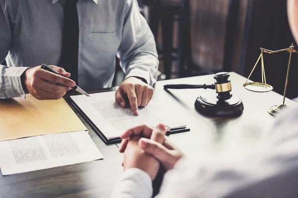 Professional Business and Real Estate Lawyer for Contract Disputes