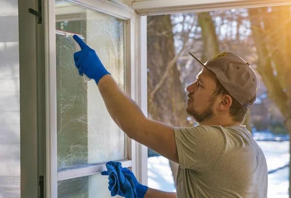 Convenient Window Washing Near Me for Local Cleaning