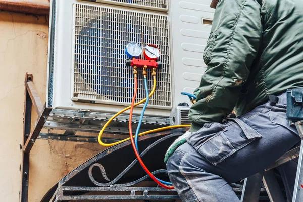 Warning Signs That Your HVAC System May Need Professional Repair