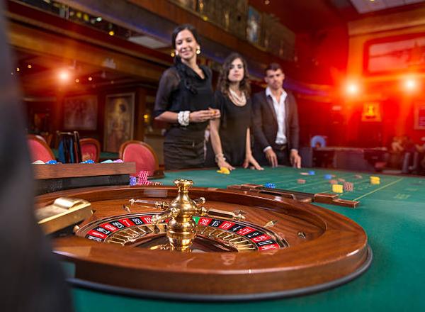 Examining the Casino Lobby of an online casino Singapore