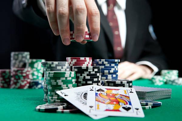 Examining Player Account Options at an online casino Singapore